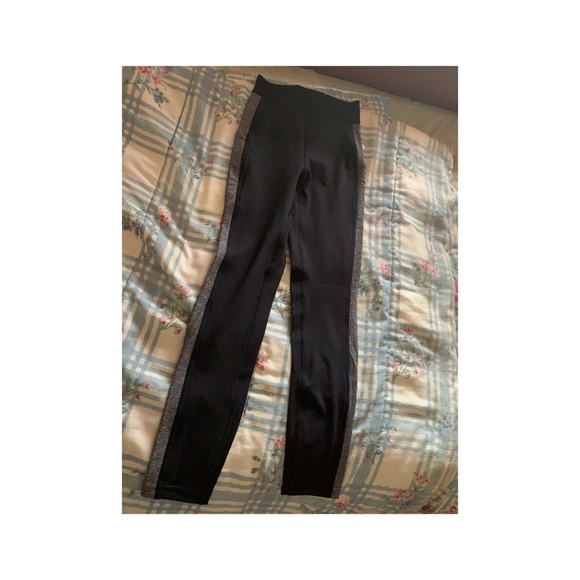 BNWT Rare Lululemon Box It Out Tight - Picture 6 of 6